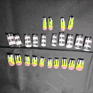 Stylish Black and Yellow Press-On Nails